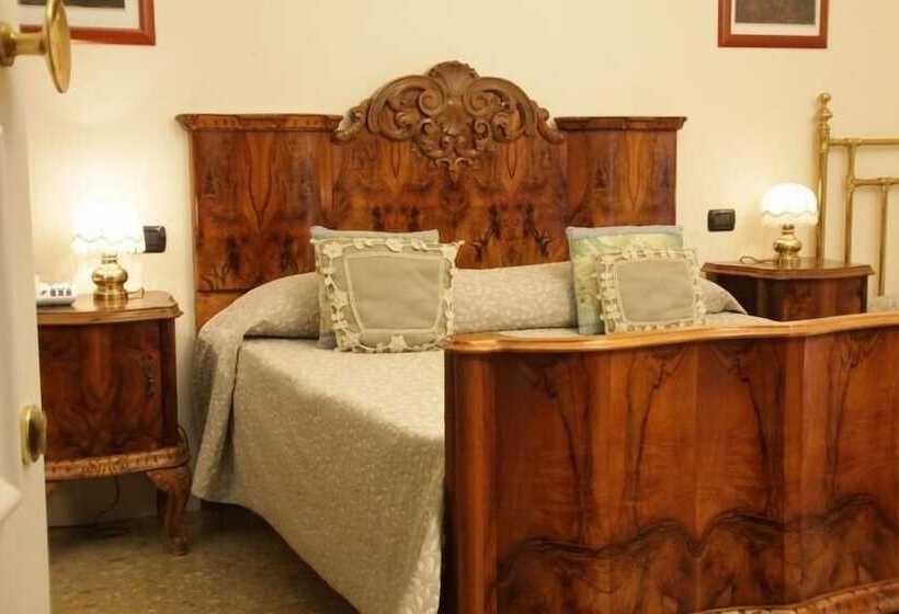חדר סטנדרט לשלושה, Domus Real Cardello