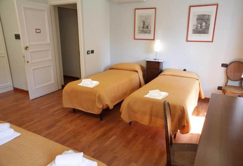 اتاق استاندارد چهار تخته, Domus Real Cardello