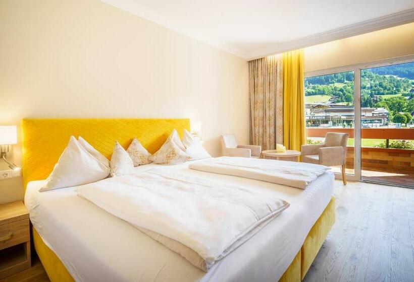 غرفة قياسية مزوَّدة بشُرفة, Kolmhof