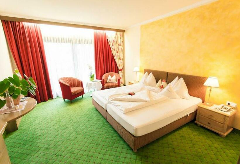 غرفة قياسية مزوَّدة بشُرفة, Kolmhof