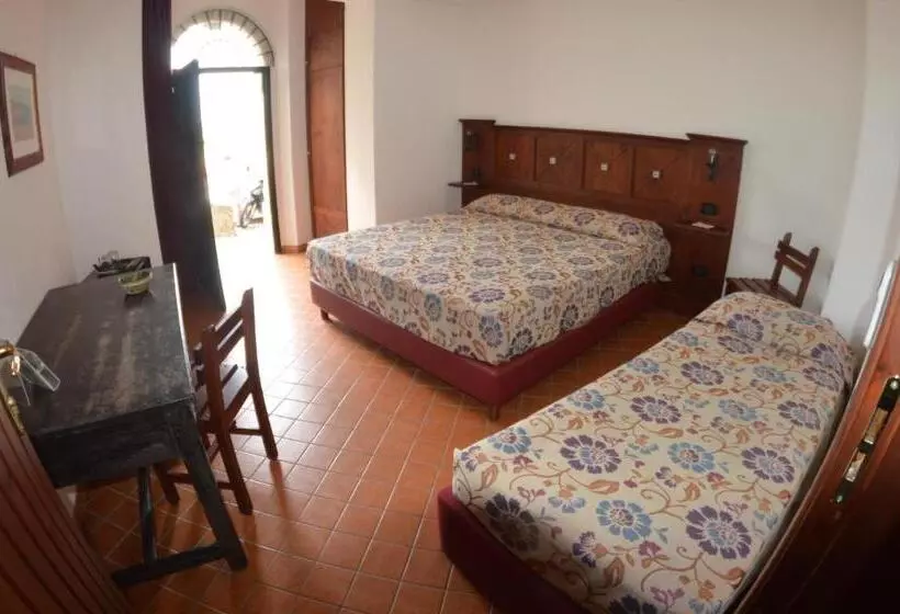 スタンダード４人部屋, La Locandiera Affittacamere