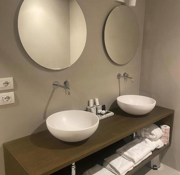 جناح ذو إطلالة جانبية على البحر, Mediterraneo Suite&residence