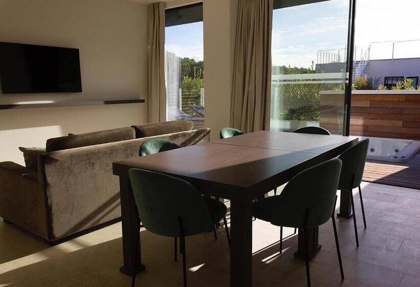 شقة غرفة واحدة, Mediterraneo Suite&residence