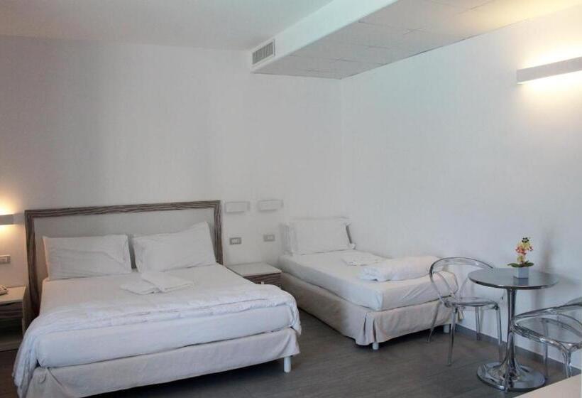 Quarto Triplo Economy, Miramare