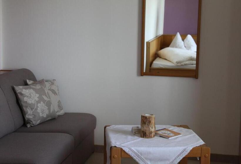 חדר סטנדרט יחיד, Petrus