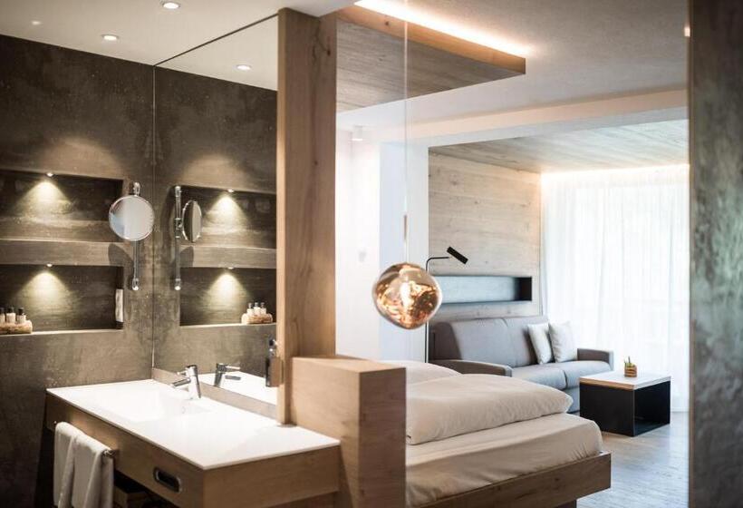 חדר דלוקס, Petrus