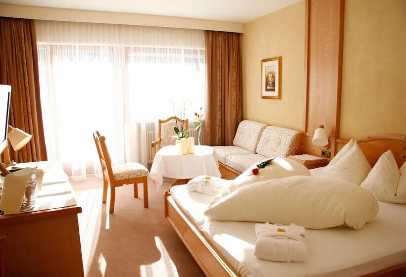 חדר דלוקס, Petrus