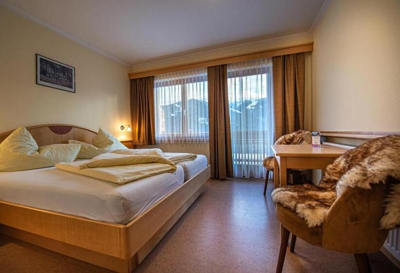 スタンダードルーム, Raunig