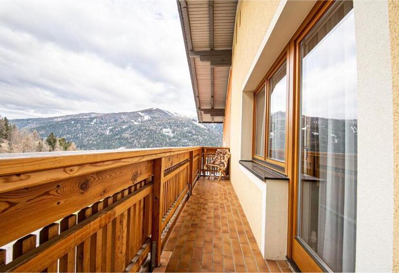 ファミリールーム, Raunig