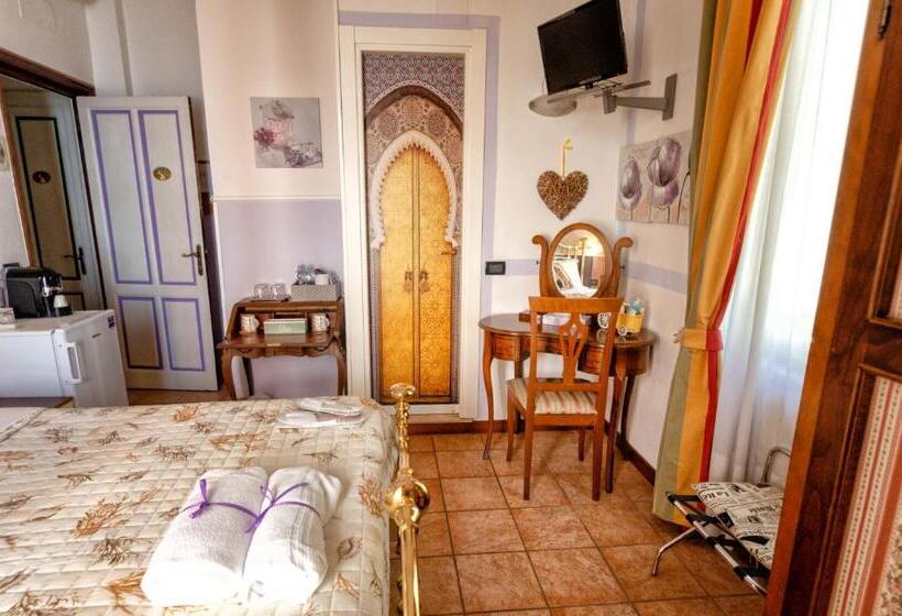 غرفة ديلوكس, San Desiderio