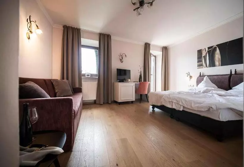 バルコニー付きデラックスルーム, Schloss Plars Wine & Suites