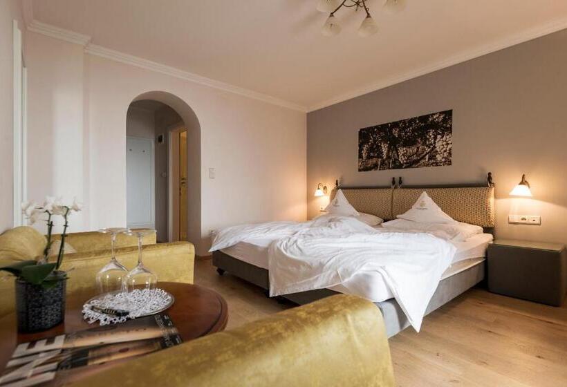 חדר דלוקס עם מרפסת, Schloss Plars Wine & Suites