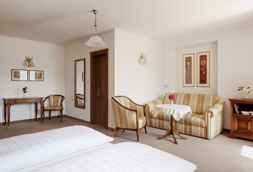 Полулюкс с Видом, Schloss Plars Wine & Suites