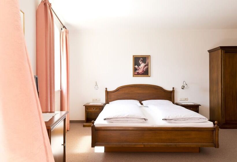 Полулюкс с Видом, Schloss Plars Wine & Suites