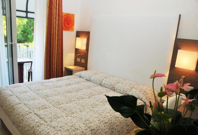 Comfort room with balcony, Venezia