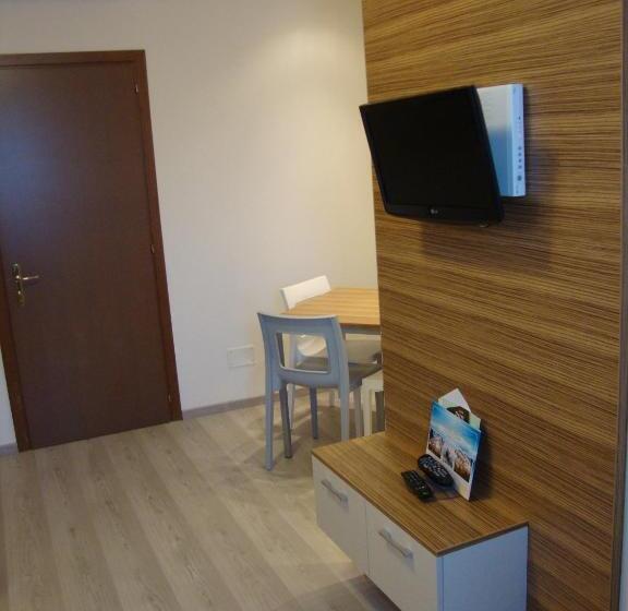 Family flat with balcony, Venezia