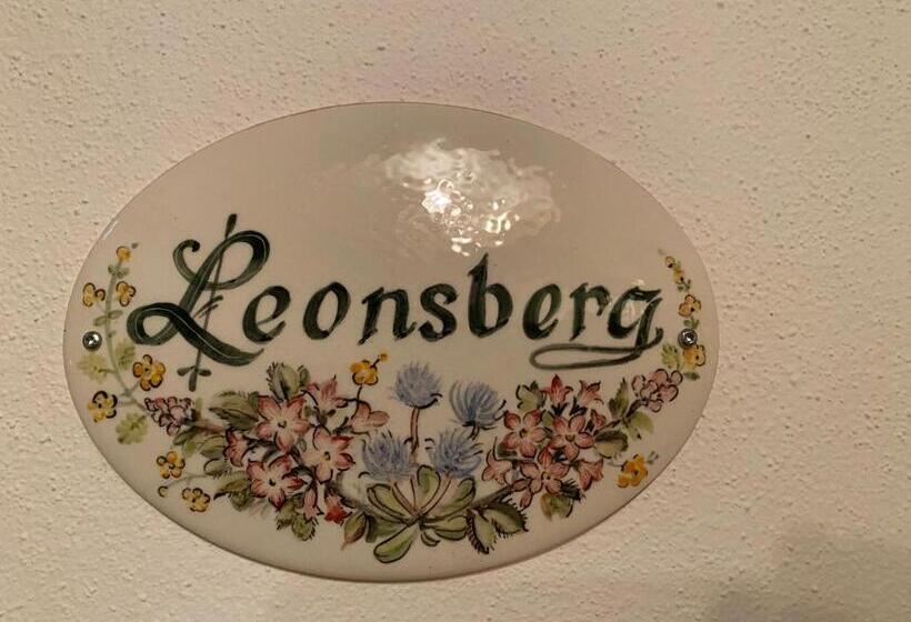 2ベッドルームアパートメント, Maislbauer