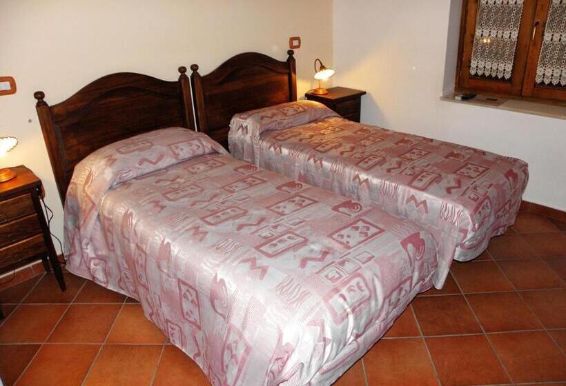 اتاق استاندارد یک نفره, Agriturismo La Colombaia