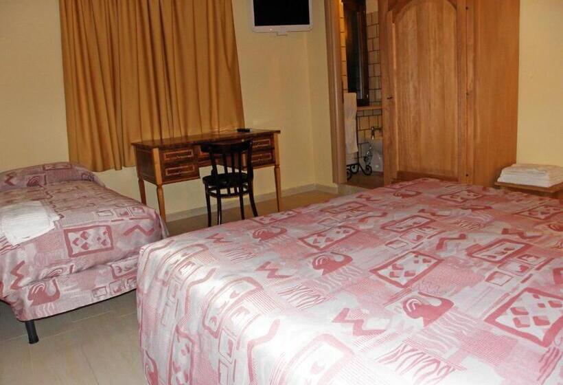 חדר סטנדרט לארבעה, Agriturismo La Colombaia