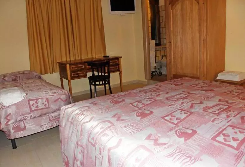 スタンダード4人部屋, Agriturismo La Colombaia