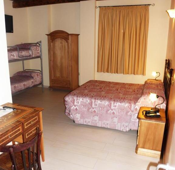 חדר סטנדרט לארבעה, Agriturismo La Colombaia