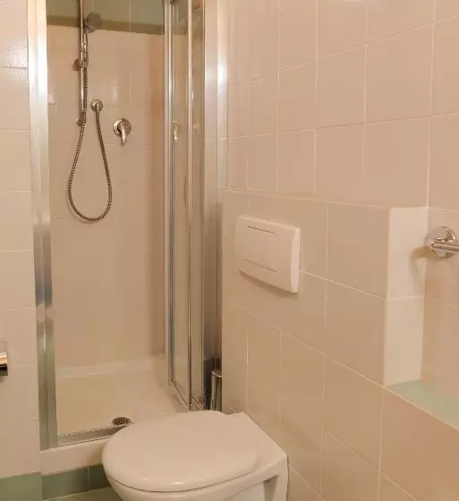 Standard Kolmen Hengen Huone, Agriturismo Villa Guarnaschelli