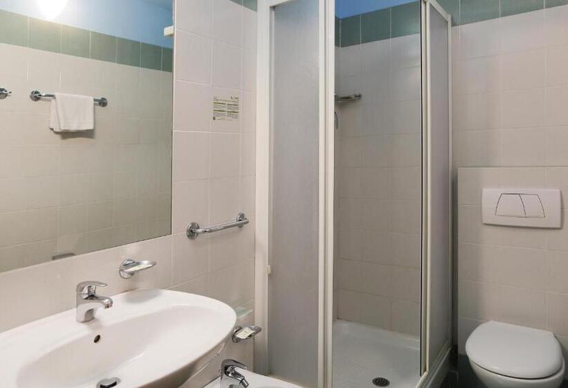 标准三人间, Agriturismo Villa Guarnaschelli