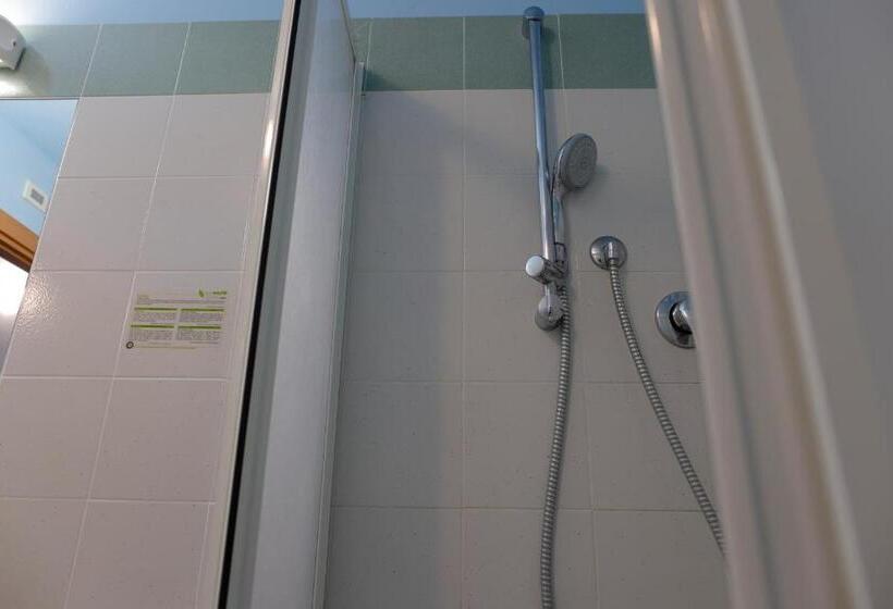 标准三人间, Agriturismo Villa Guarnaschelli