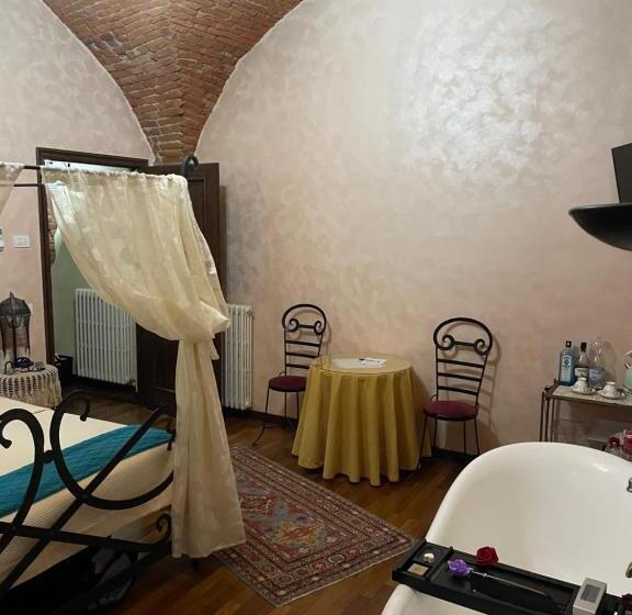 سوییت خانوادگی, Luxury Corte Dei Nobili