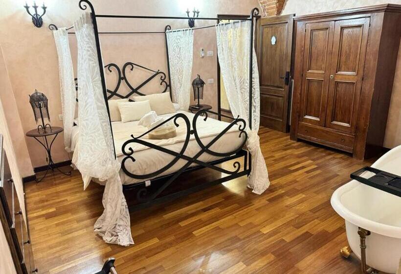 سوییت خانوادگی, Luxury Corte Dei Nobili