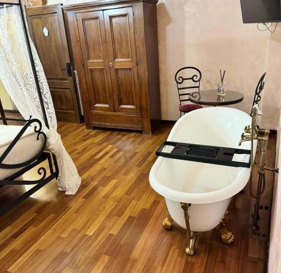 سوییت خانوادگی, Luxury Corte Dei Nobili