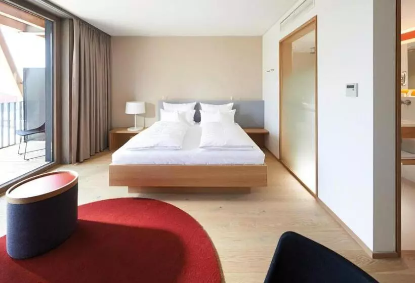 コンフォートルーム, Bora Hotsparesort