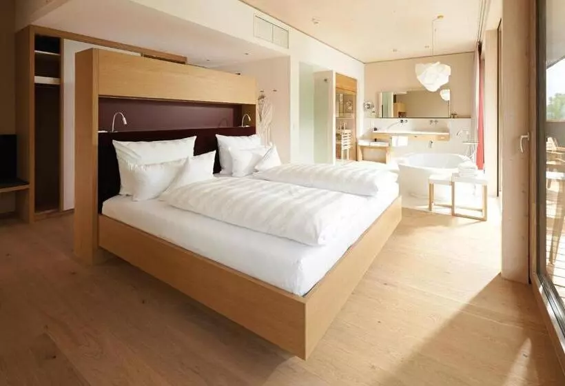 スイート, Bora Hotsparesort