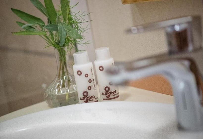 トリプルクラシックルーム, Family Hotel Adriana