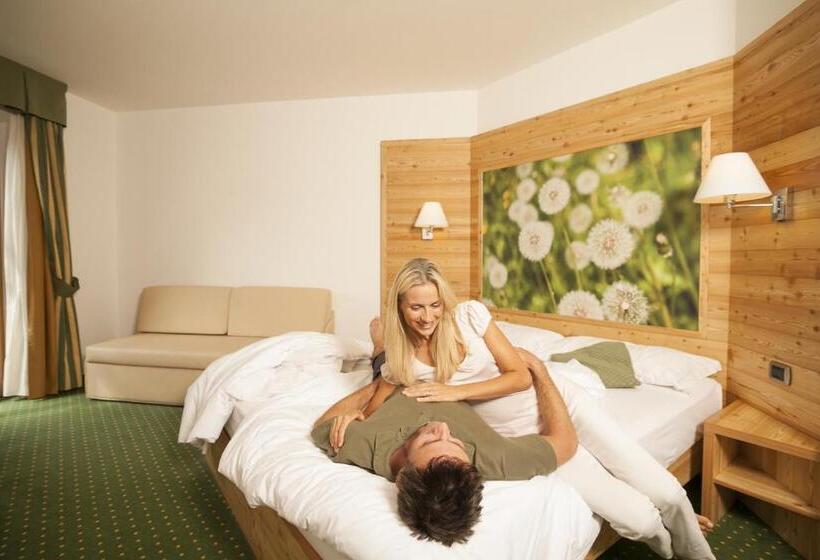 スーペリアの４人部屋, Family Hotel Adriana