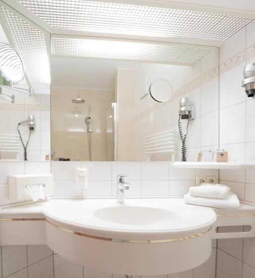 Classic Single Room, Adler  Paulas Alb