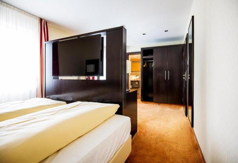 Superior Room, Adler  Paulas Alb