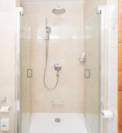 Classic Room, Adler  Paulas Alb