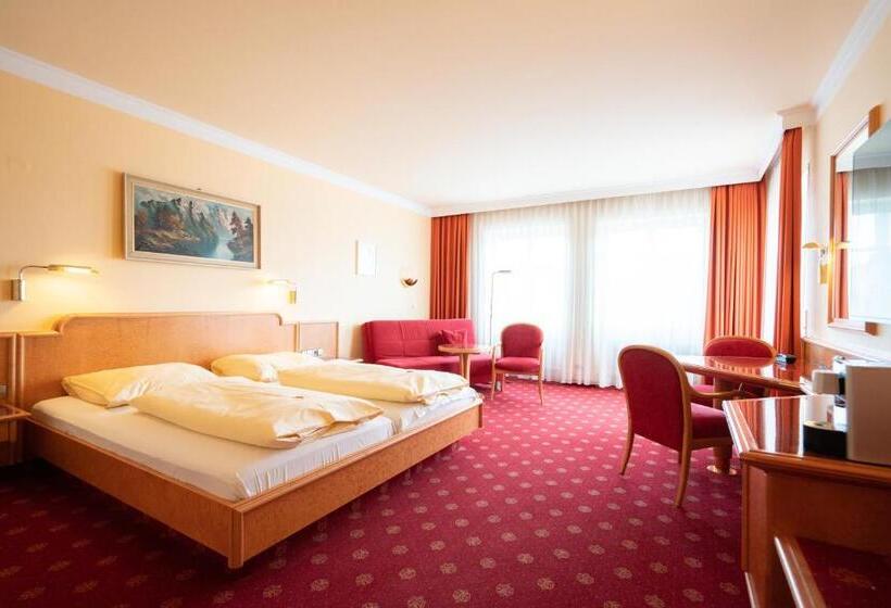 Classic Room, Adler  Paulas Alb