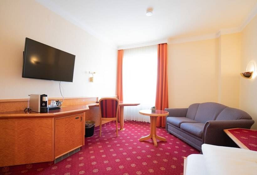 Superior Single Room, Adler  Paulas Alb