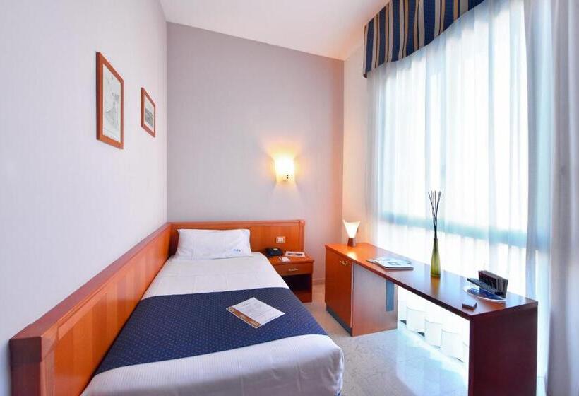 スタンダードシングルルーム, D'altavilla