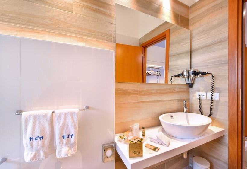 デラックスルーム, D'altavilla