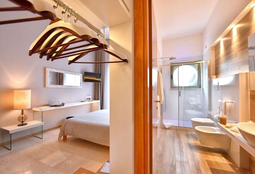 デラックスルーム, D'altavilla