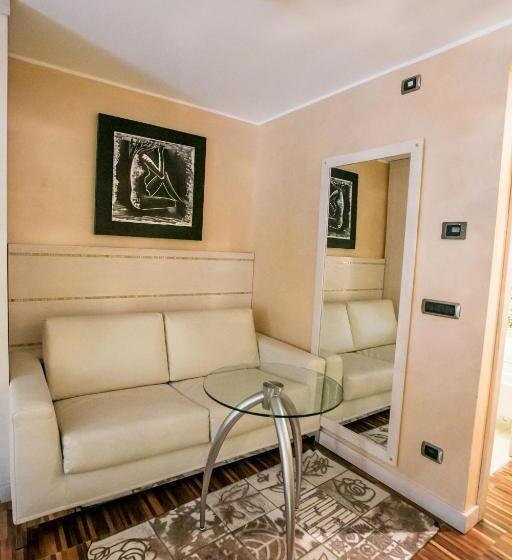 小型套房, Design Oberosler