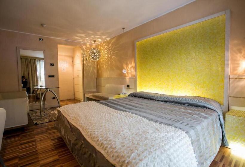 小型套房, Design Oberosler