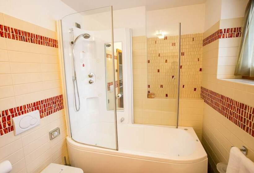 小型套房, Design Oberosler