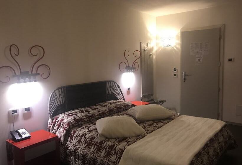 小型套房, Design Oberosler