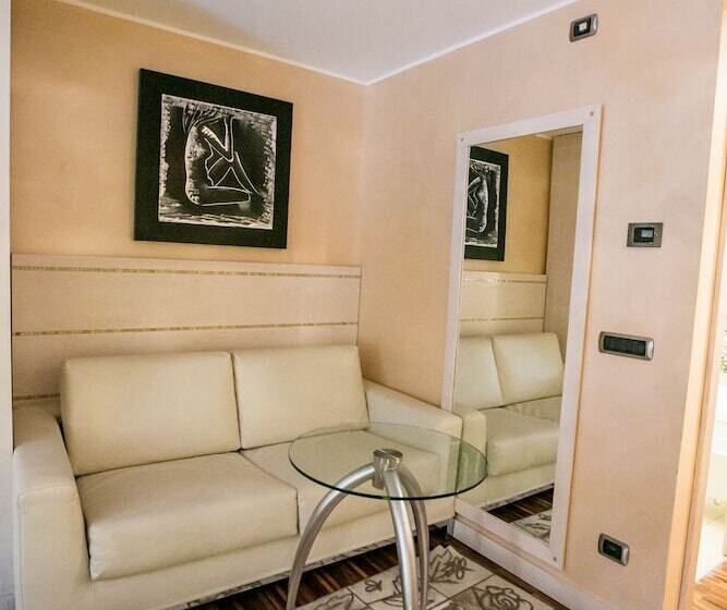 小型套房, Design Oberosler