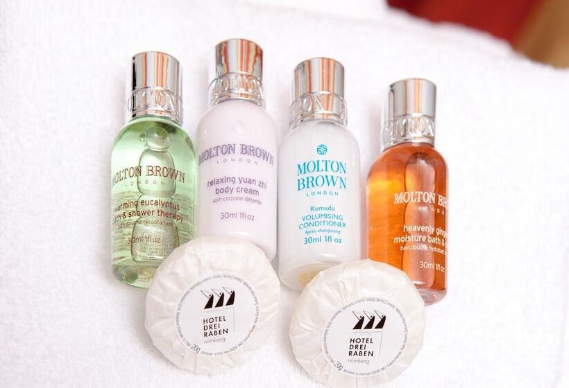 小型套房, Drei Raben