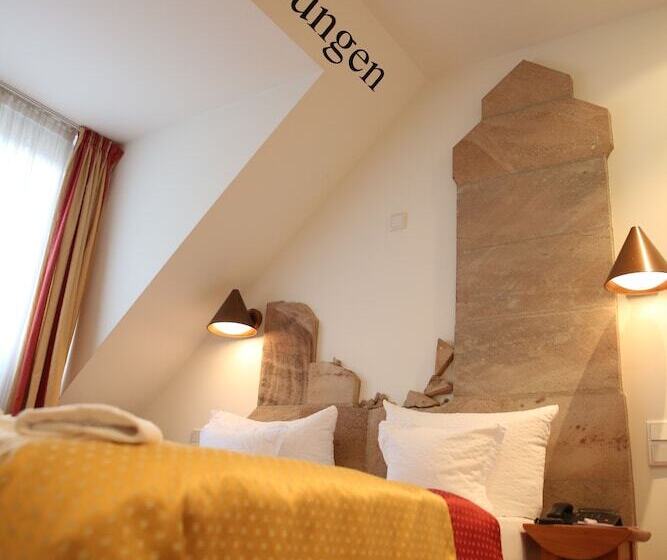 基本间, Drei Raben